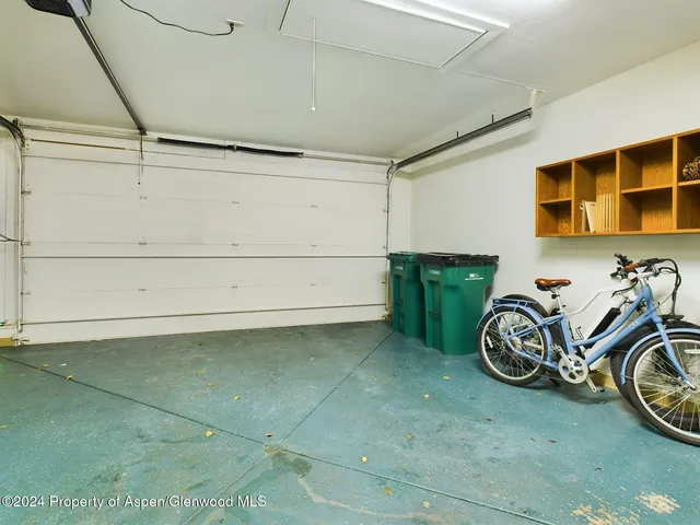 $100,000 | 910 East Cooper Avenue, Aspen, CO 81611