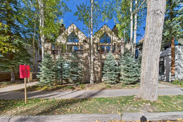 $100,000 | 910 East Cooper Avenue, Aspen, CO 81611