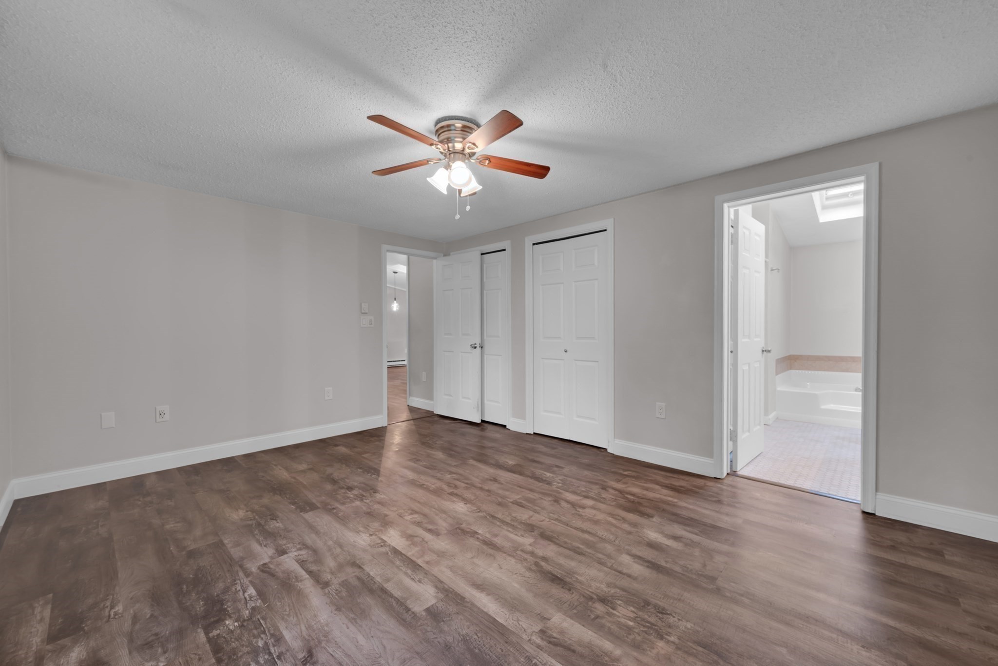 139 Podunk Road Sturbridge, MA 01566 - Photo 9 of 34 Gallery Image 9