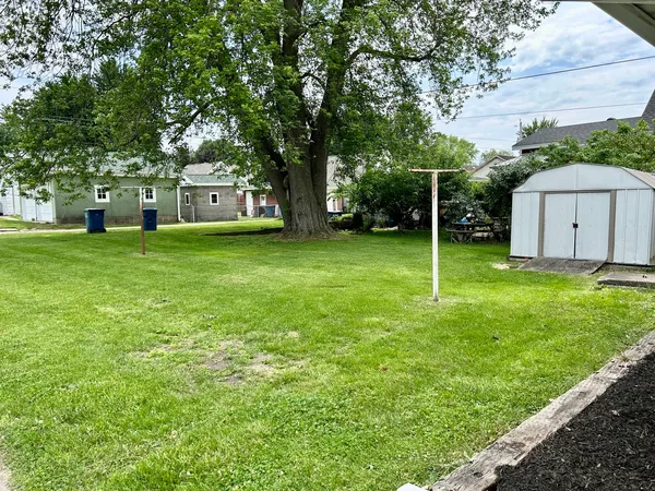 $129,500 | 105 West 2nd Street, Spring Valley, IL 61362