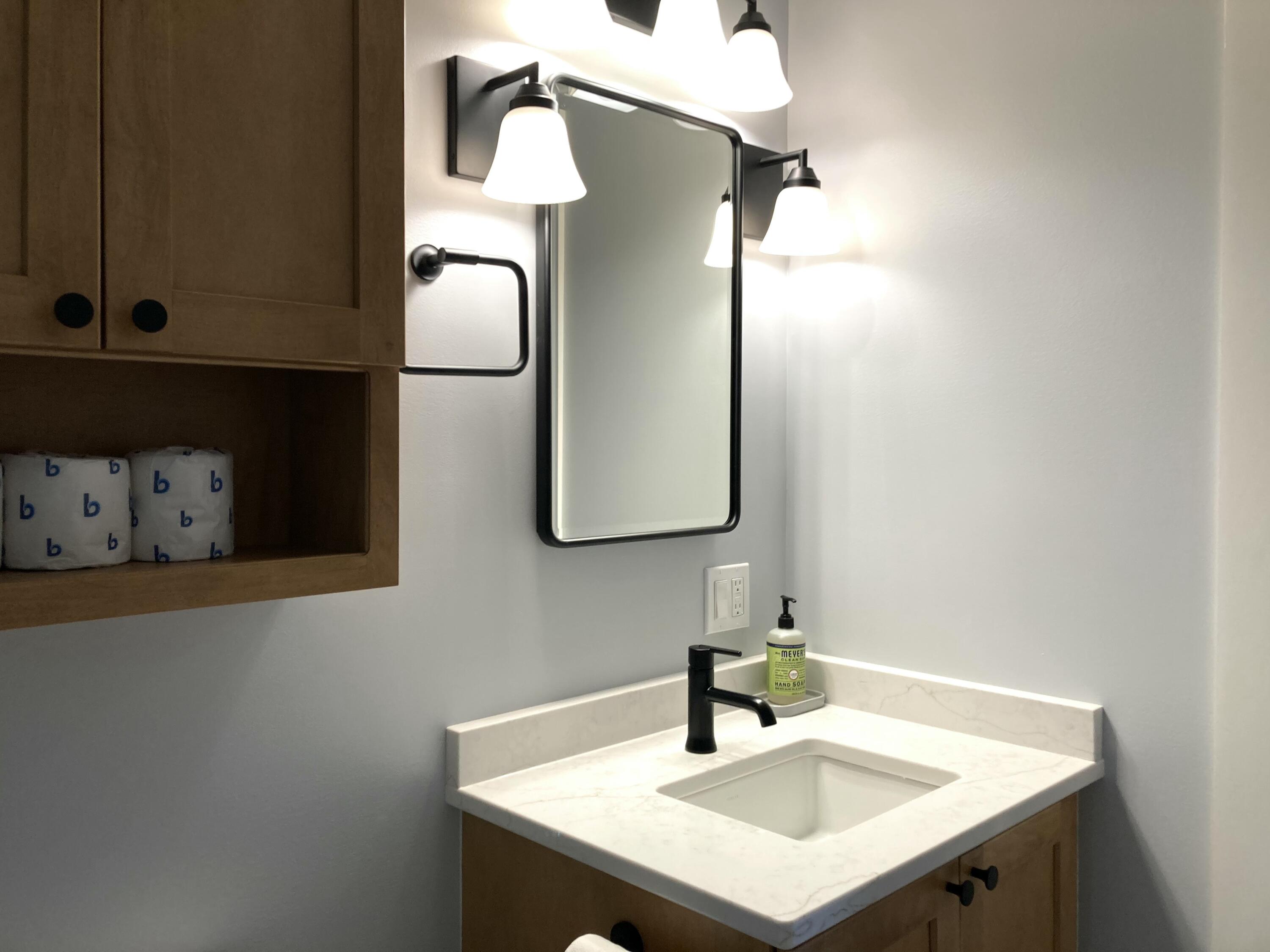 122 Cross Road Hancock, ME 04640 - Photo 20 of 45 First floor bath.