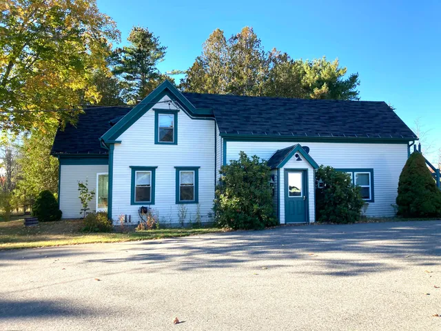 $825,000 | 122 Cross Road, Hancock, ME 04640