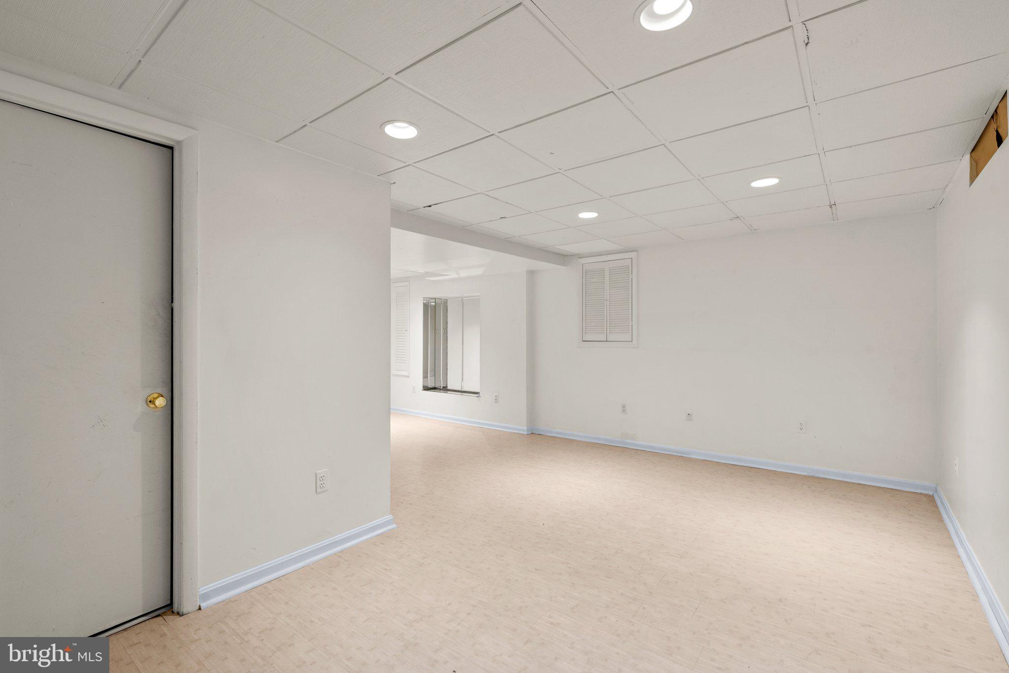 13901 Valleyfield Drive Silver Spring, MD 20906 - Photo 31 of 41