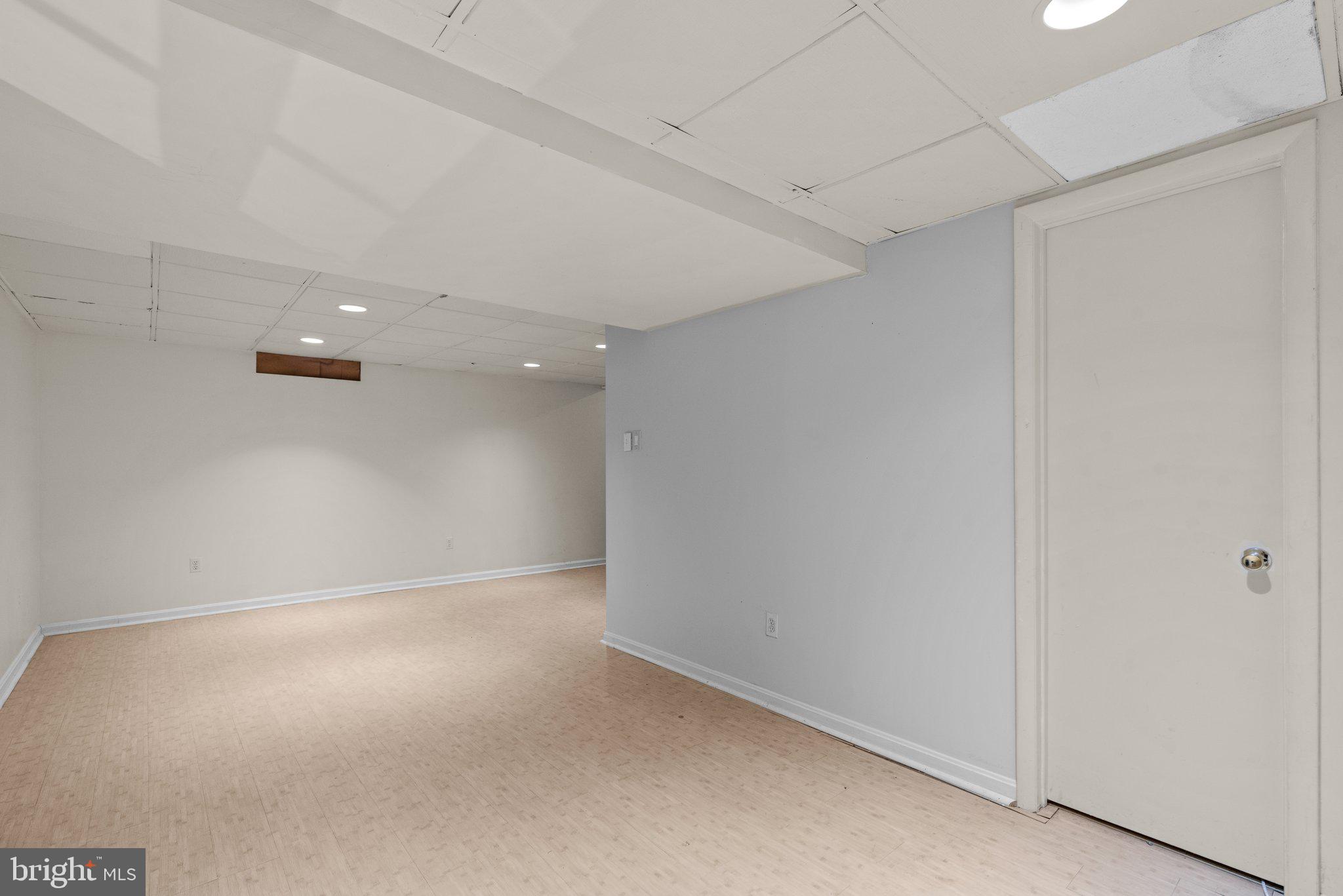 13901 Valleyfield Drive Silver Spring, MD 20906 - Photo 34 of 41