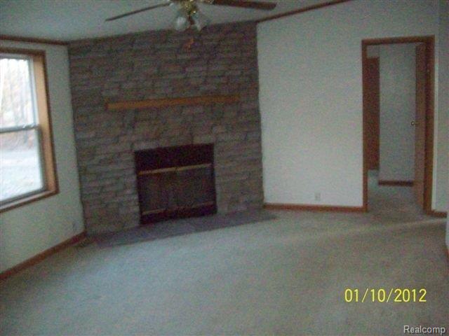 2064 West Burt Road Burt, MI 48417 - Photo 4 of 7 4.jpg