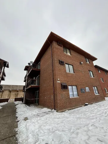 $1,750 | 3060 Bernice Avenue, Unit 2S, Lansing, IL 60438