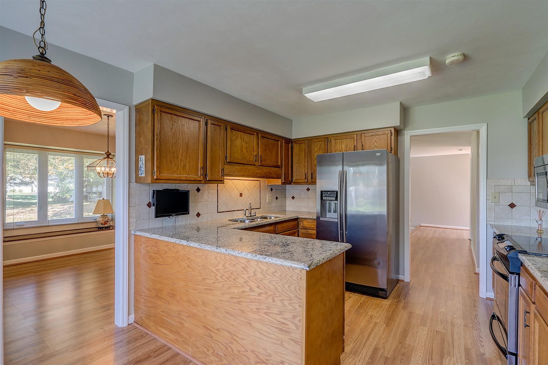 2548 Keagy Road Salem, VA 24153 - Photo 15 of 31 Kitchen
