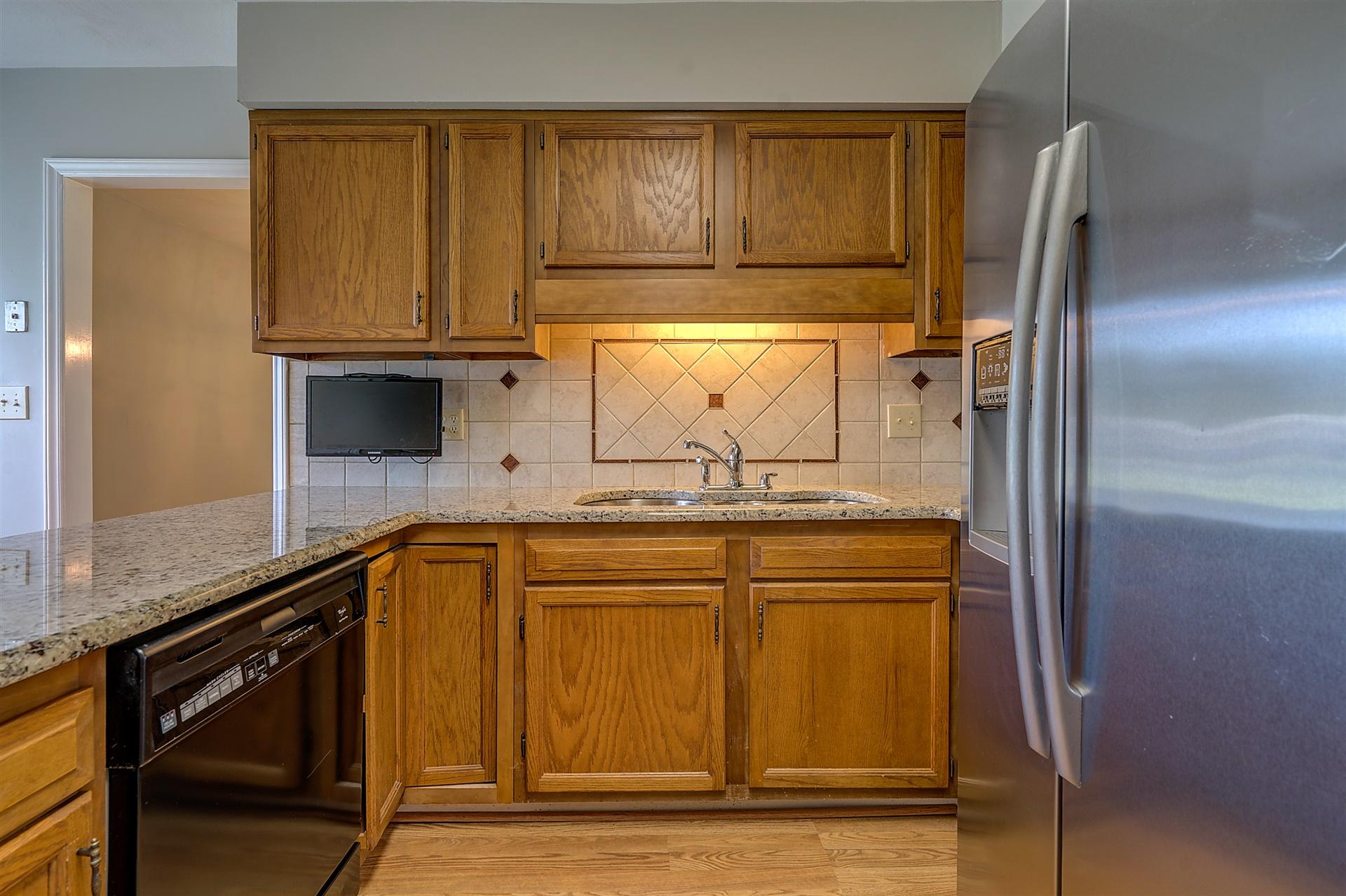 2548 Keagy Road Salem, VA 24153 - Photo 17 of 31 Kitchen