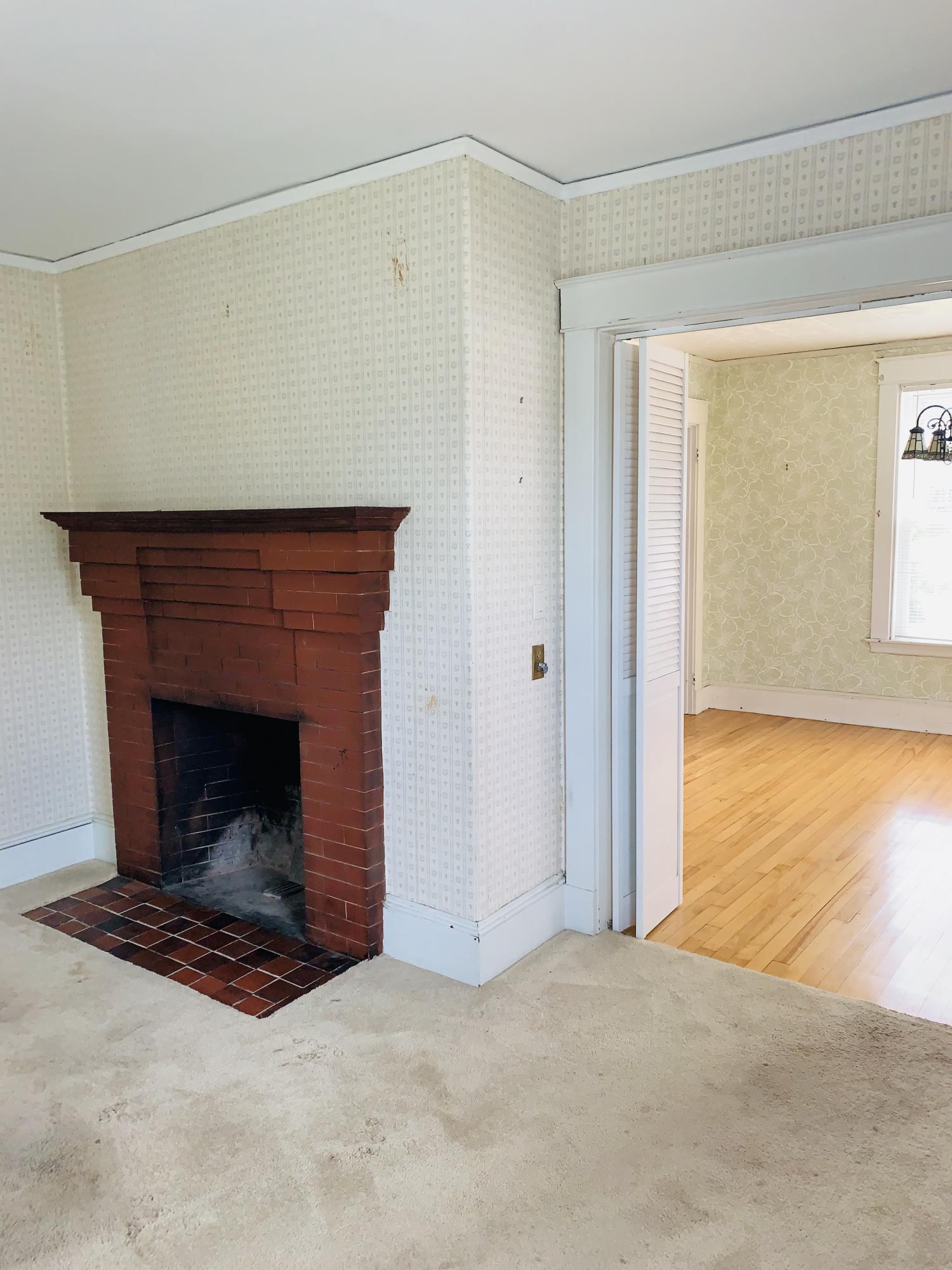 71 Boutelle Road Bangor, ME 04401 - Photo 9 of 21 IMG-0883 corner fr pl looking in to dng