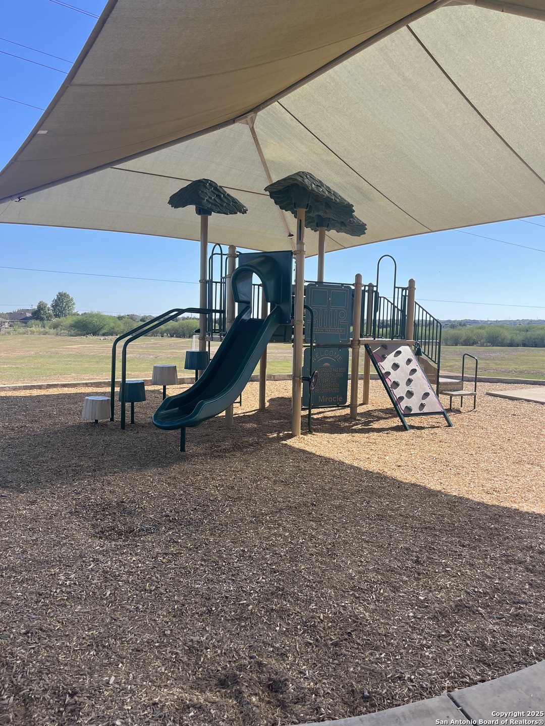 455 Walnut Crest Schertz, TX 78154 - Photo 27 of 30 a view of a back yard