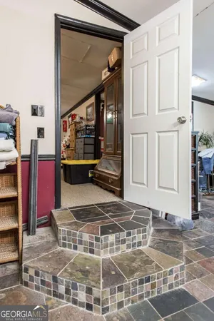 a view of a entryway door of the house