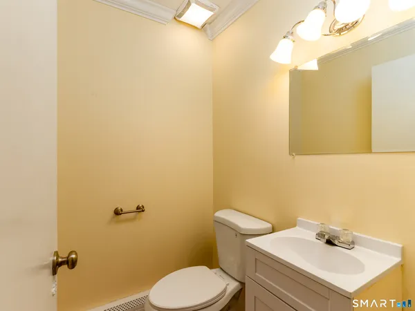 $164,900 | 45 McKenna Drive, Middletown, CT 06457