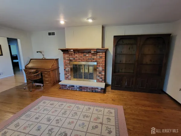 $689,900 | 14 Perry Avenue, Monroe Township, NJ 08831