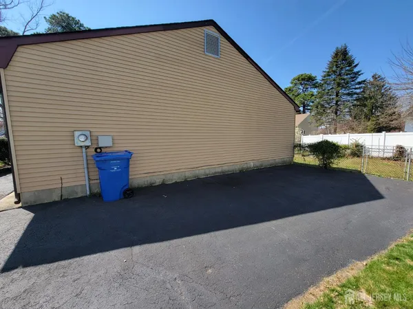 $689,900 | 14 Perry Avenue, Monroe Township, NJ 08831