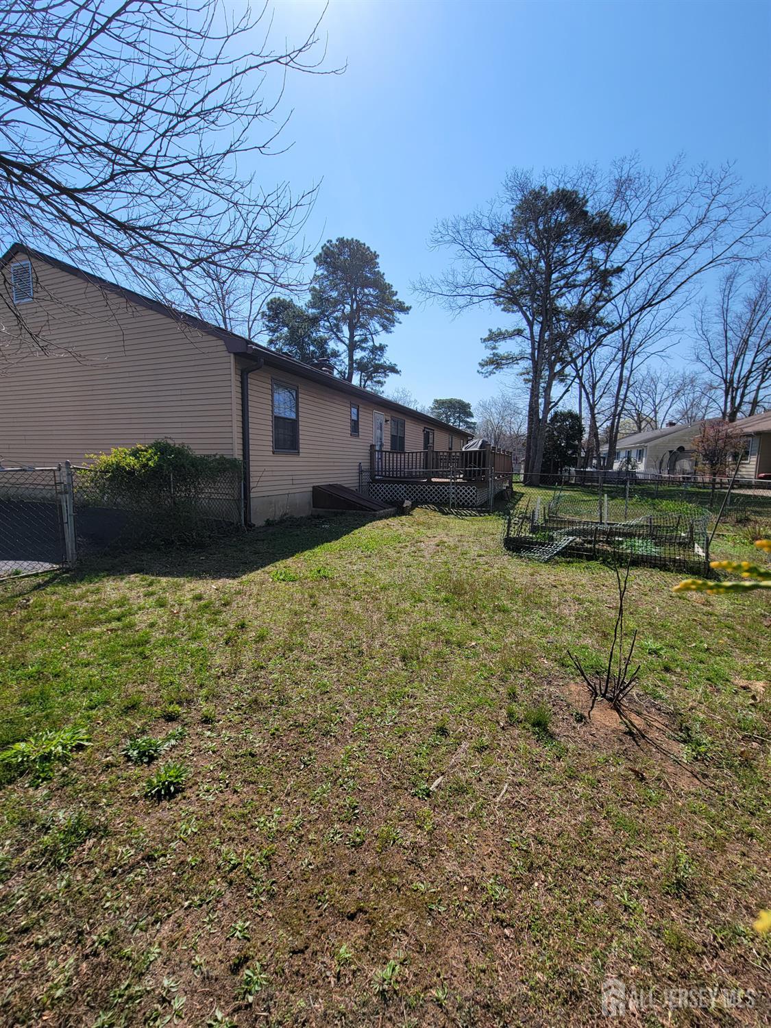 14 Perry Avenue Monroe Township, NJ 08831 - Photo 36 of 37 a backyard of a house