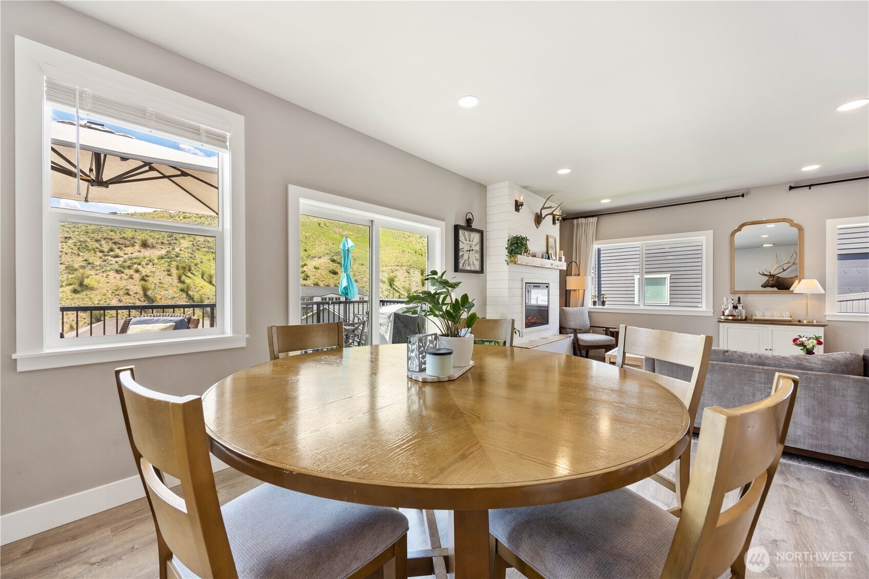 9968 Griffith Place Entiat, WA 98822 - Photo 12 of 38 a dining room with furniture and window