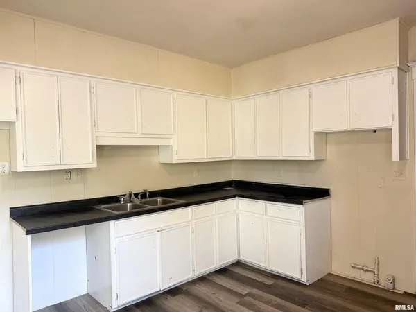 $49,900 | 313 Castleton Avenue, Mount Vernon, IL 62864