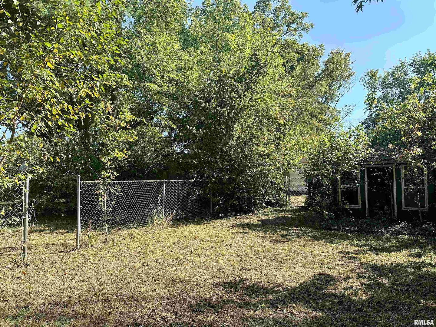 313 Castleton Avenue Mount Vernon, IL 62864 - Photo 32 of 38