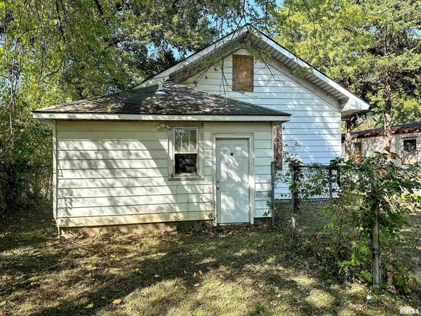 $49,900 | 313 Castleton Avenue, Mount Vernon, IL 62864