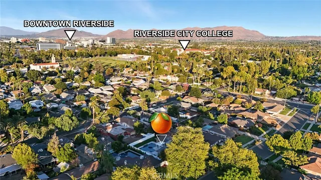 an aerial view of multiple house