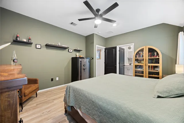 $282,500 | 10417 Pineland Drive, Willis, TX 77378