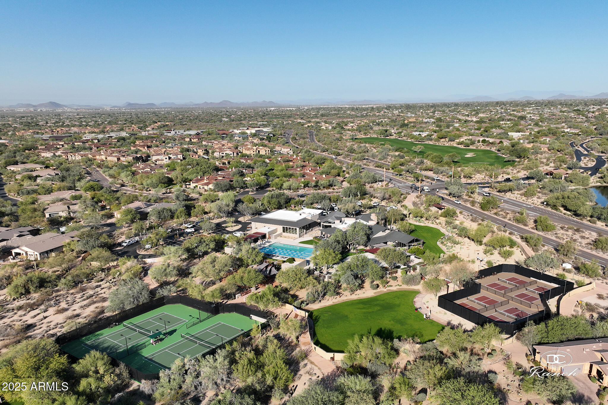 9190 East Hoverland Road Scottsdale, AZ 85255 - Photo 26 of 35 an aerial view of multiple house