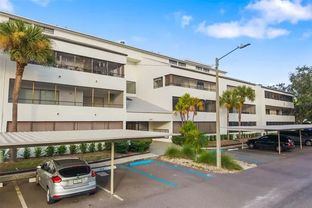 $209,000 | 2585 Countryside Boulevard, Unit 4302, Clearwater, FL 33761