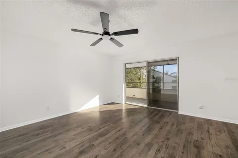 $199,000 | 2585 Countryside Boulevard, Unit 4302, Clearwater, FL 33761