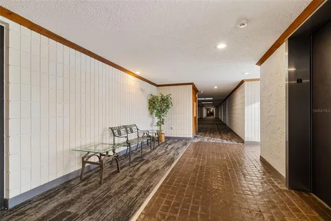 $199,000 | 2585 Countryside Boulevard, Unit 4302, Clearwater, FL 33761