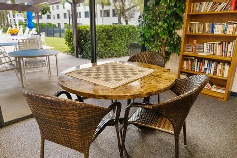 $199,000 | 2585 Countryside Boulevard, Unit 4302, Clearwater, FL 33761