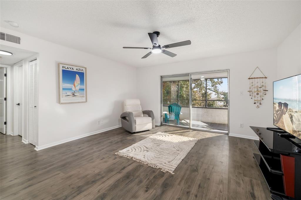 2585 Countryside Boulevard, Unit 4302 Clearwater, FL 33761 - Photo 10 of 56