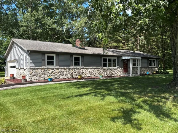 $260,000 | 1961 Killian Road, Akron, OH 44312