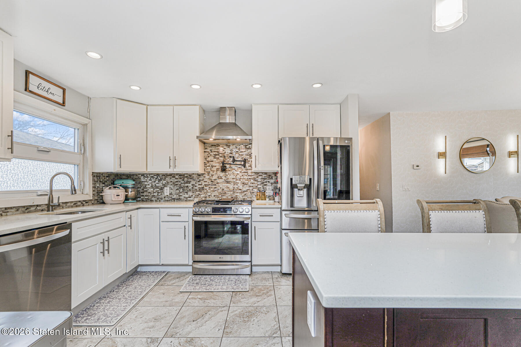 28 Drumgoole Road East Staten Island, NY 10312 - Photo 10 of 29 Photo Nov 12 2025, 3 07 38 PM