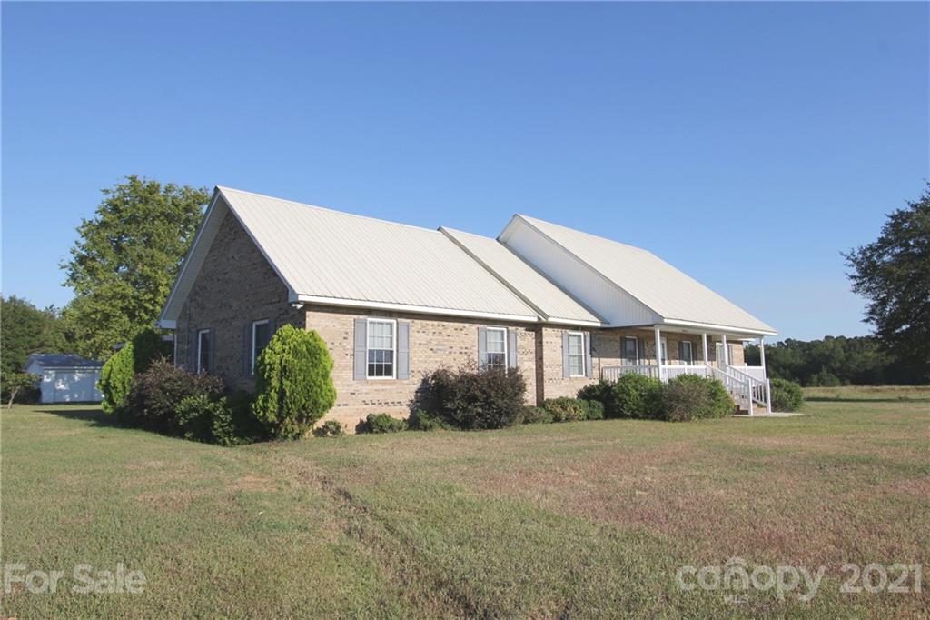 275 Allen Pond Road Wadesboro, NC 28170 - Photo 5 of 46 Gallery Image 5
