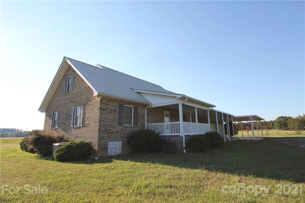 275 Allen Pond Road Wadesboro, NC 28170 - Photo 7 of 46 Gallery Image 7