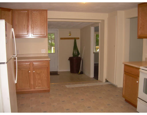 33 Waterman Road Auburn, MA 01501 - Photo 11 of 16 Gallery Image 11
