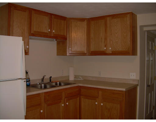 33 Waterman Road Auburn, MA 01501 - Photo 8 of 16 Gallery Image 8