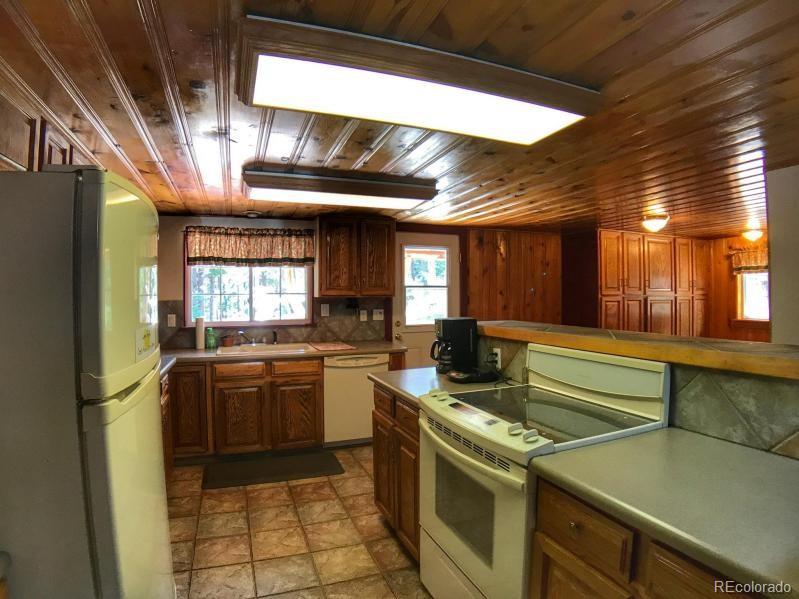 10790 Arnold Lane Rye, CO 81069 - Photo 11 of 35