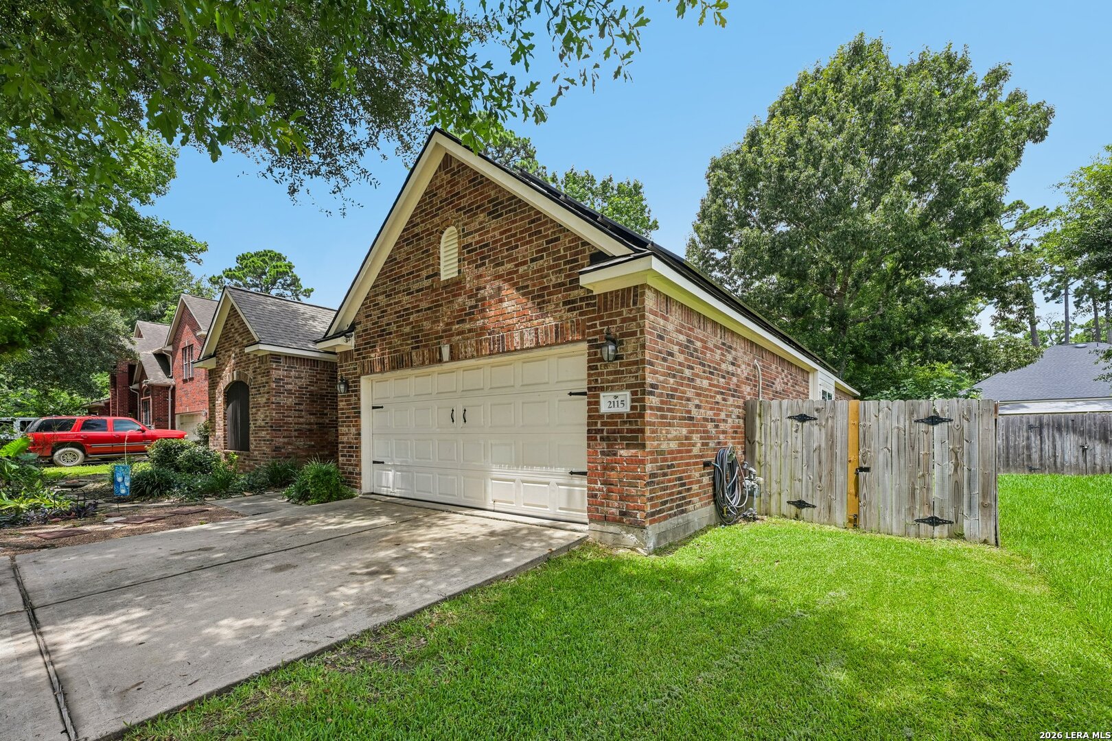 2115 Chester Fort Drive Spring, TX 77373 - Photo 5 of 42