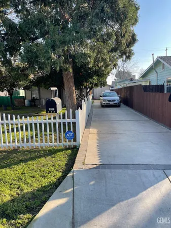 front view of house with a yard