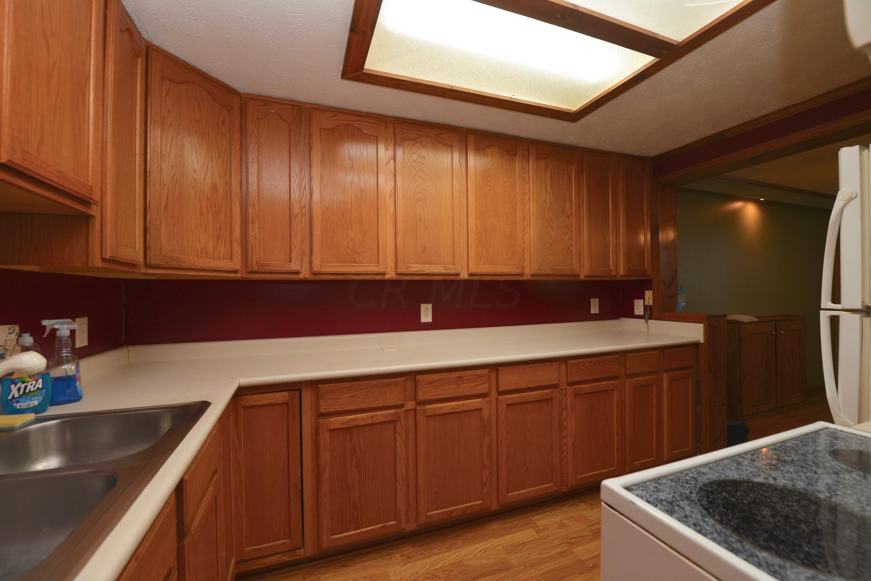 5842 Red Apple Ridge Road Columbus, OH 43232 - Photo 7 of 15 Gallery Image 7