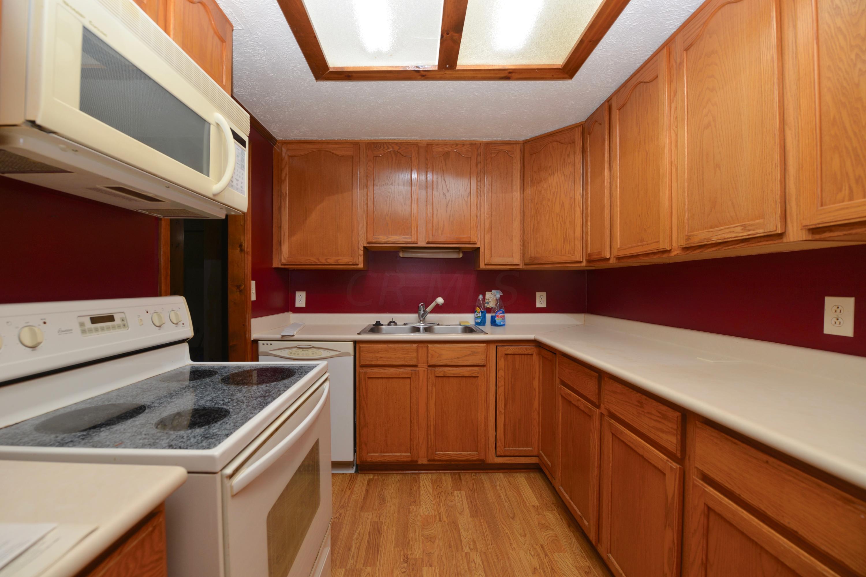 5842 Red Apple Ridge Road Columbus, OH 43232 - Photo 9 of 15 Gallery Image 9