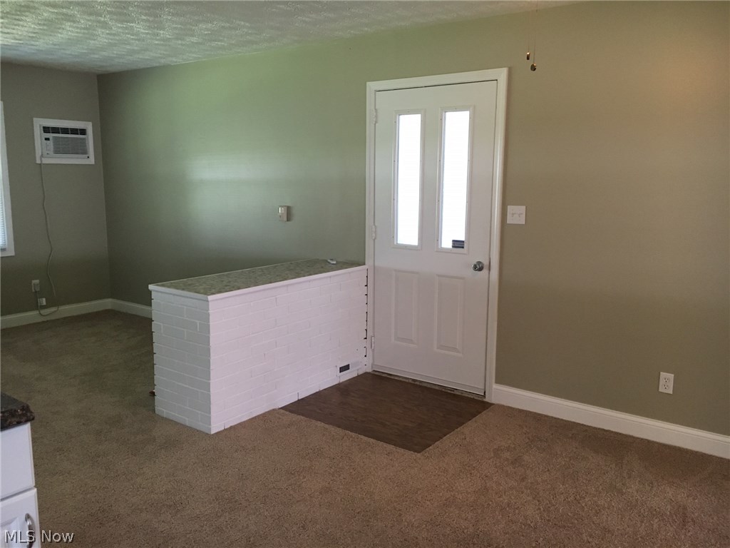 4182 Mill Trace Road Youngstown, OH 44511 - Photo 3 of 23 Gallery Image 3