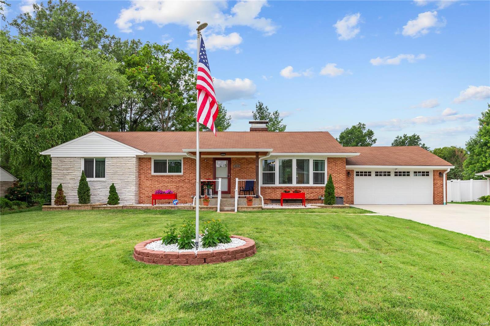 5012 East Concord Road St. Louis, MO 63128 - Photo 1 of 47 Gallery Image 1