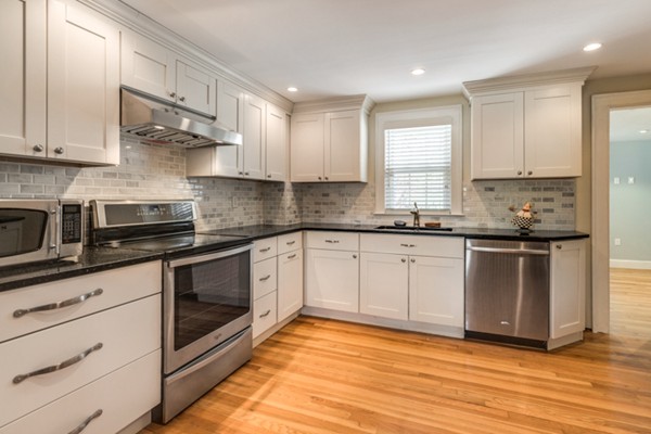 6 Crosby Road Wakefield, MA 01880 - Photo 10 of 30 Gallery Image 10