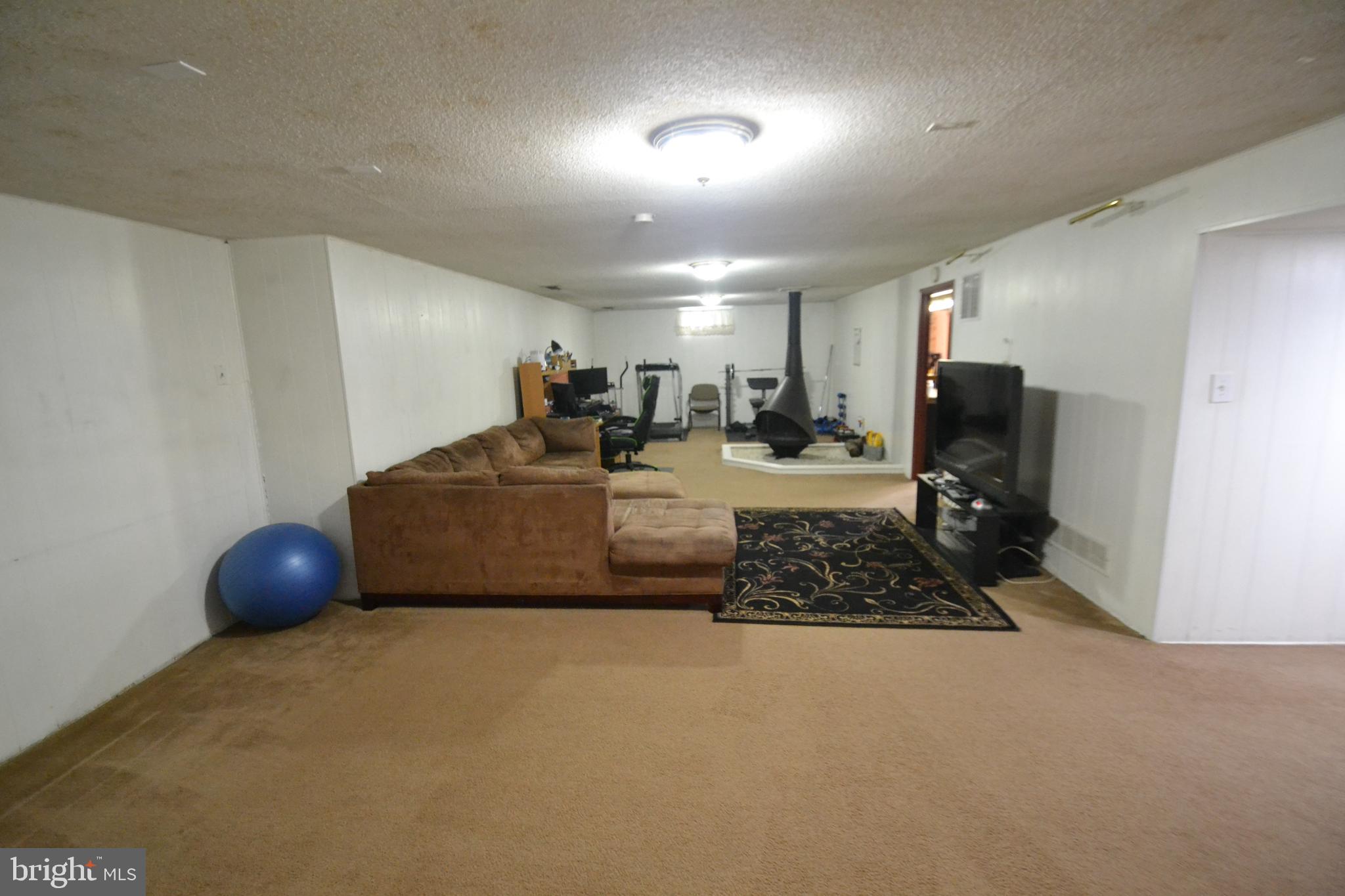 3821 Janbrook Road Randallstown, MD 21133 - Photo 27 of 35 Family Room