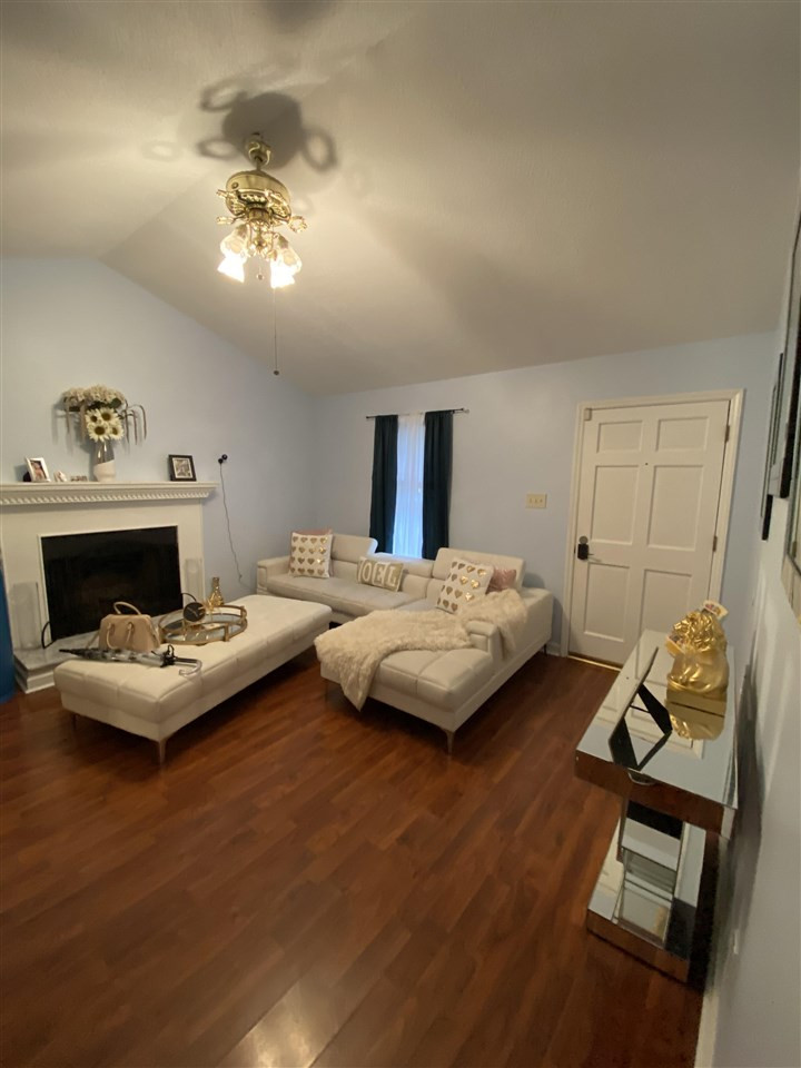 4212 Traders Dock Court Raleigh, NC 27616 - Photo 10 of 16 Living Room