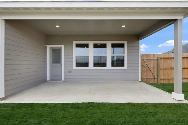 $335,000 | 18314 Maroon Harbor Way, Crosby, TX 77532