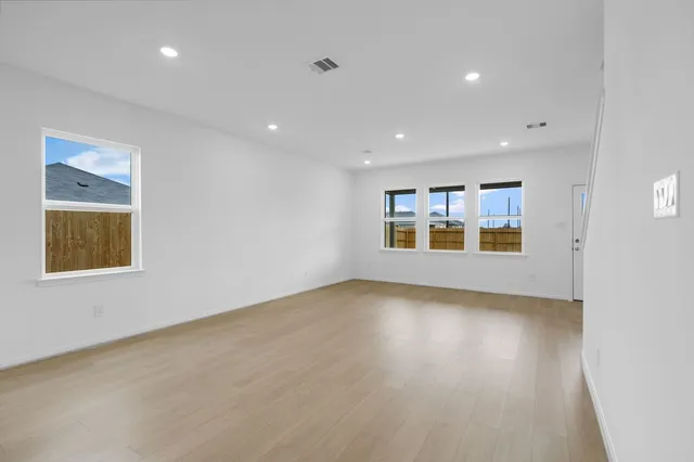 $335,000 | 18314 Maroon Harbor Way, Crosby, TX 77532