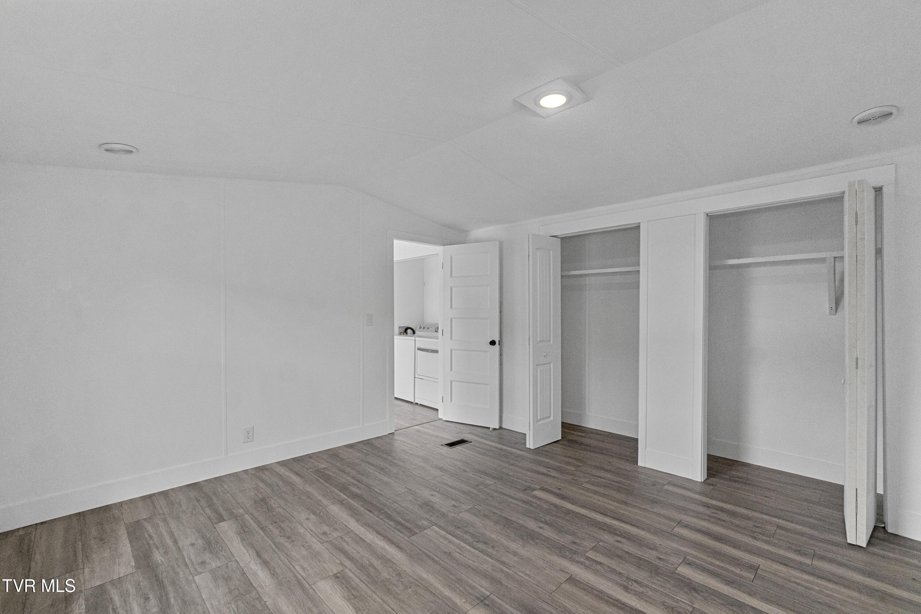 1275 Whitehouse Road Greeneville, TN 37745 - Photo 19 of 28 DSC01003